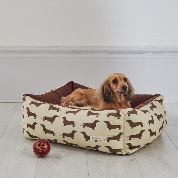 The Labrador Company Large Dog Bed - Brown Dachshund