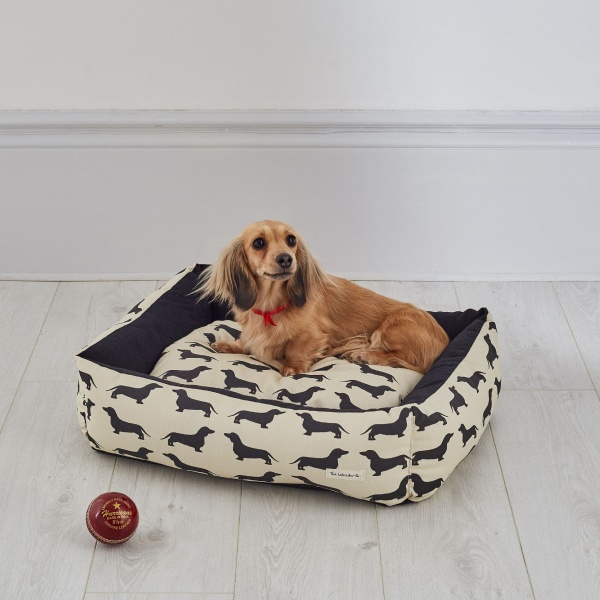 The Labrador Company Small Dog Bed - Black Dachshund